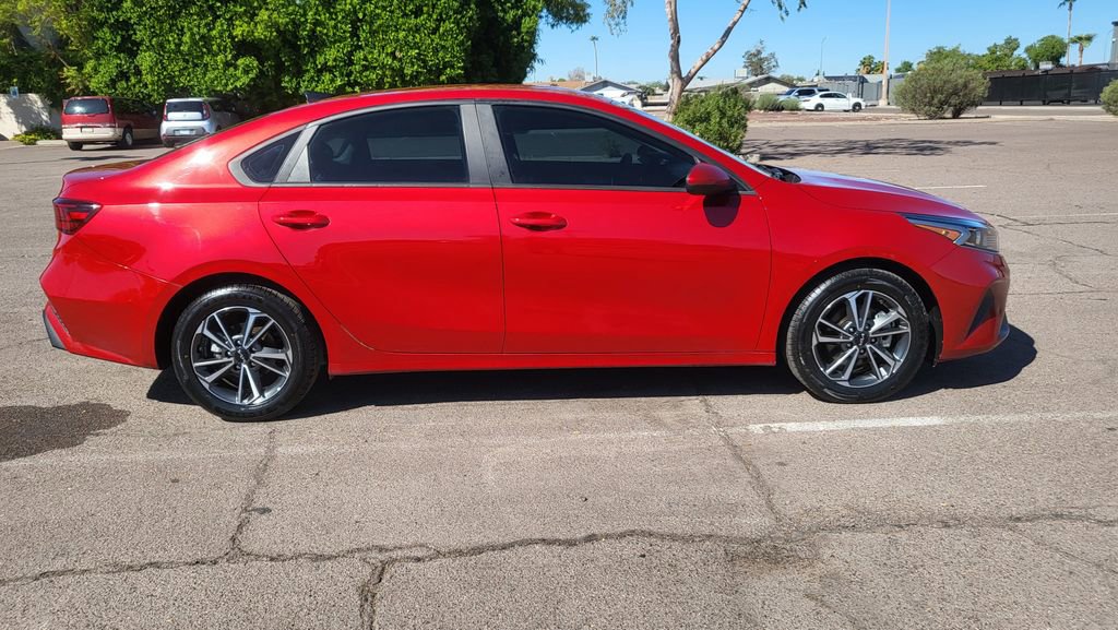Used 2023 Kia Forte LXS image 10