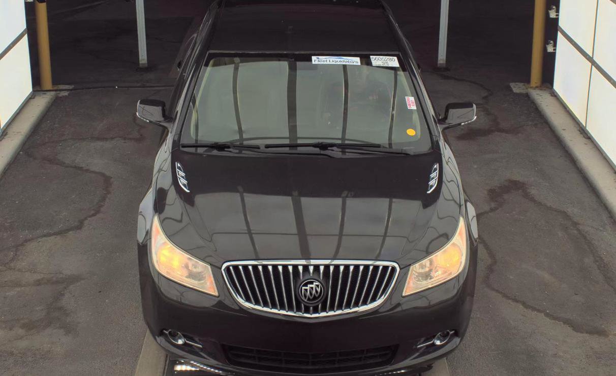 Used 2013 Buick LaCrosse Leather image 2