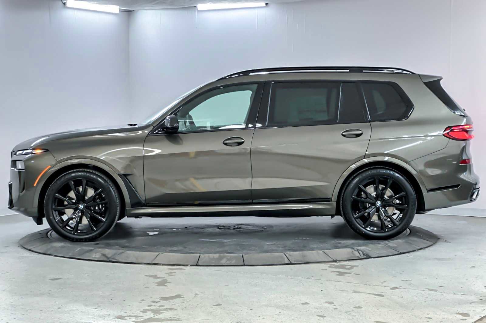 New 2026 BMW X7 xDrive40i w/ M Sport Package image 5