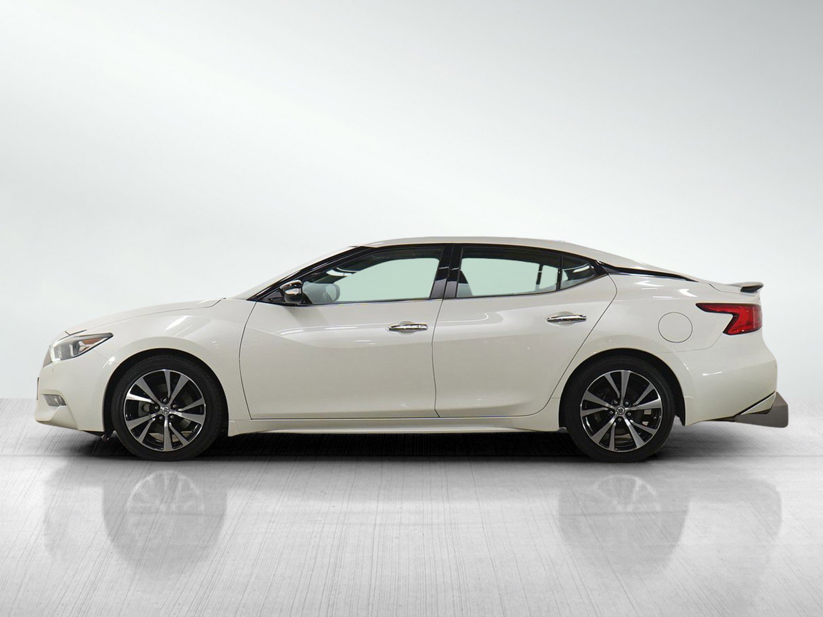 Used 2018 Nissan Maxima 3.5 SL image 2