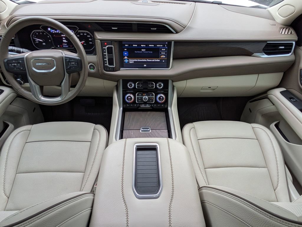 Used 2021 GMC Yukon XL Denali w/ Denali Premium Package RWD image 16