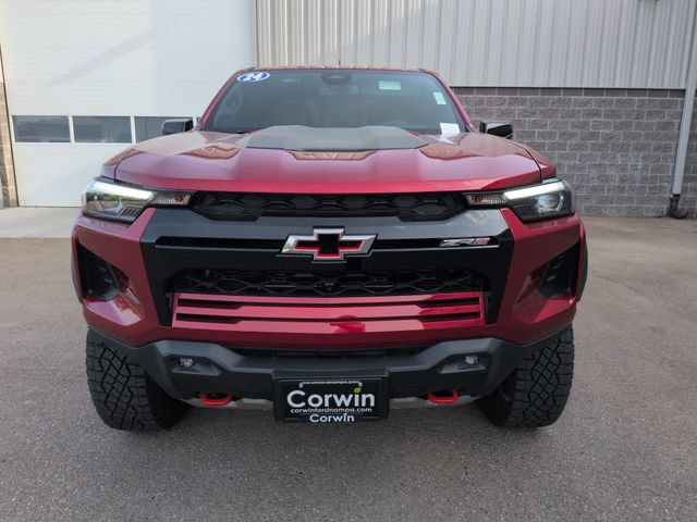Used 2024 Chevrolet Colorado ZR2 w/ ZR2 Convenience Package III AWD/4WD image 8