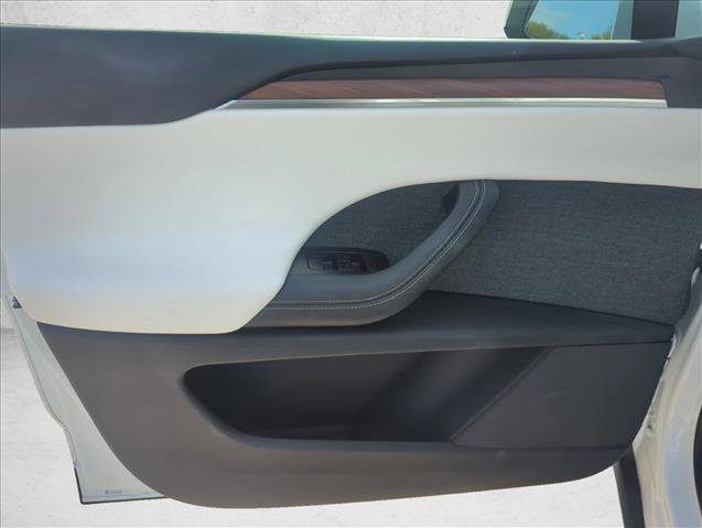Used 2024 Tesla Model X AWD/4WD image 11