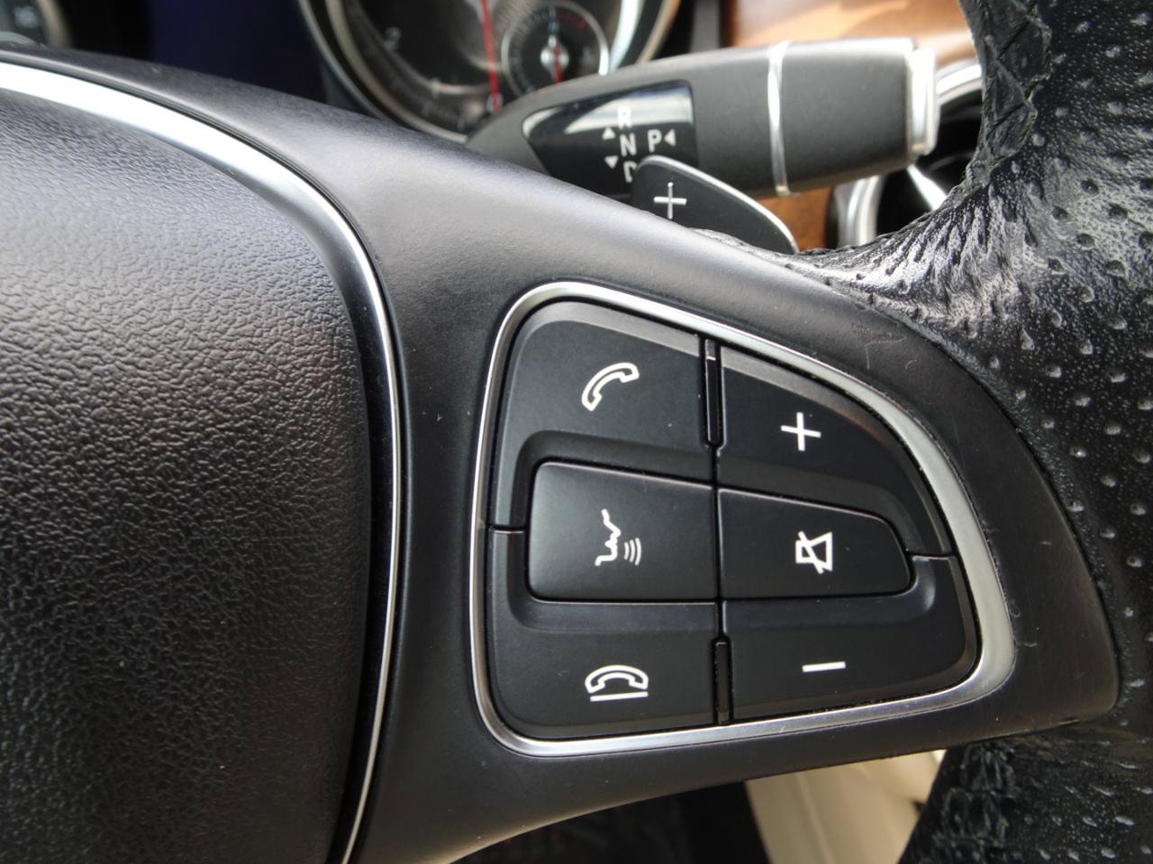 Used 2018 Mercedes-Benz GLA 250 4MATIC image 17