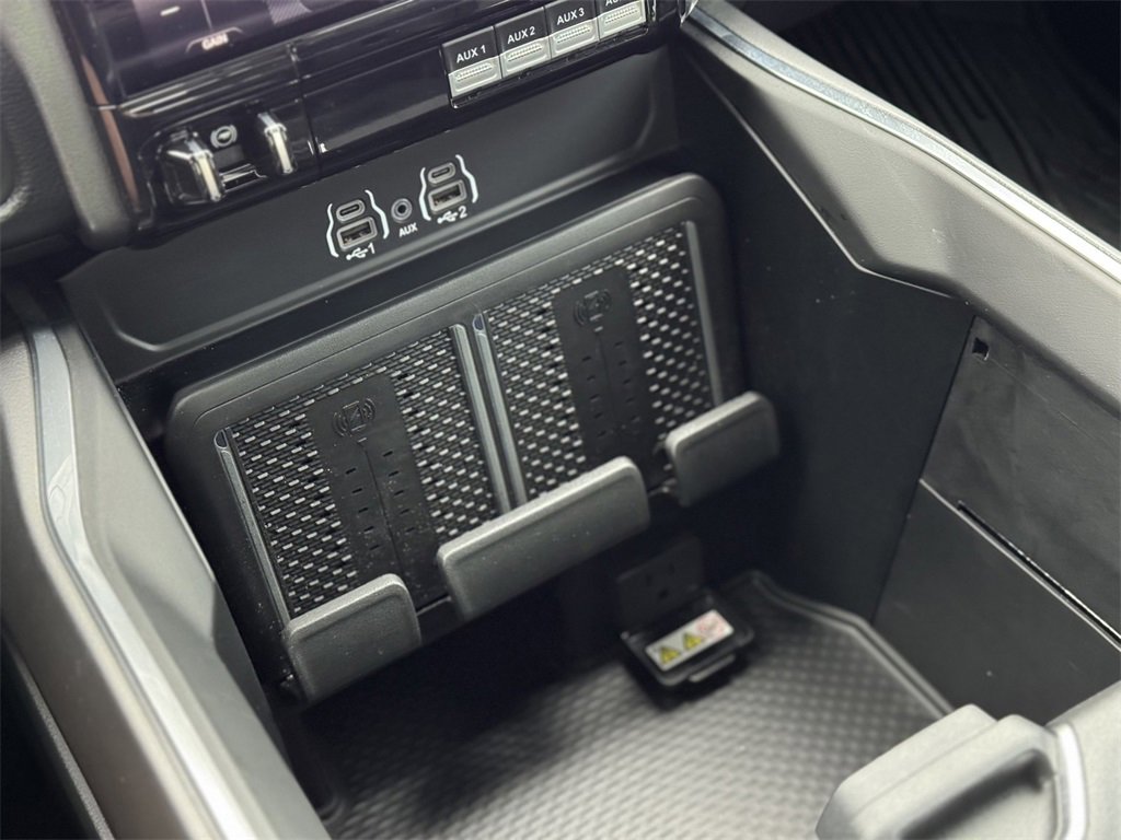 New 2025 RAM 2500 Laramie image 24