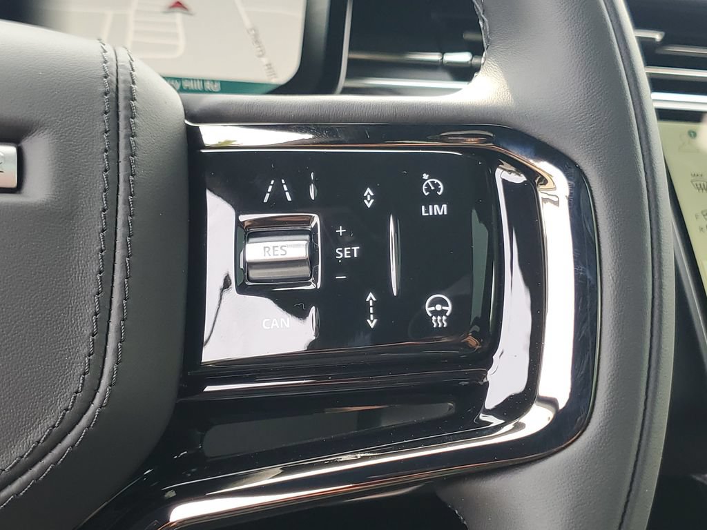 New 2026 Land Rover Range Rover Sport Dynamic SE AWD/4WD image 17