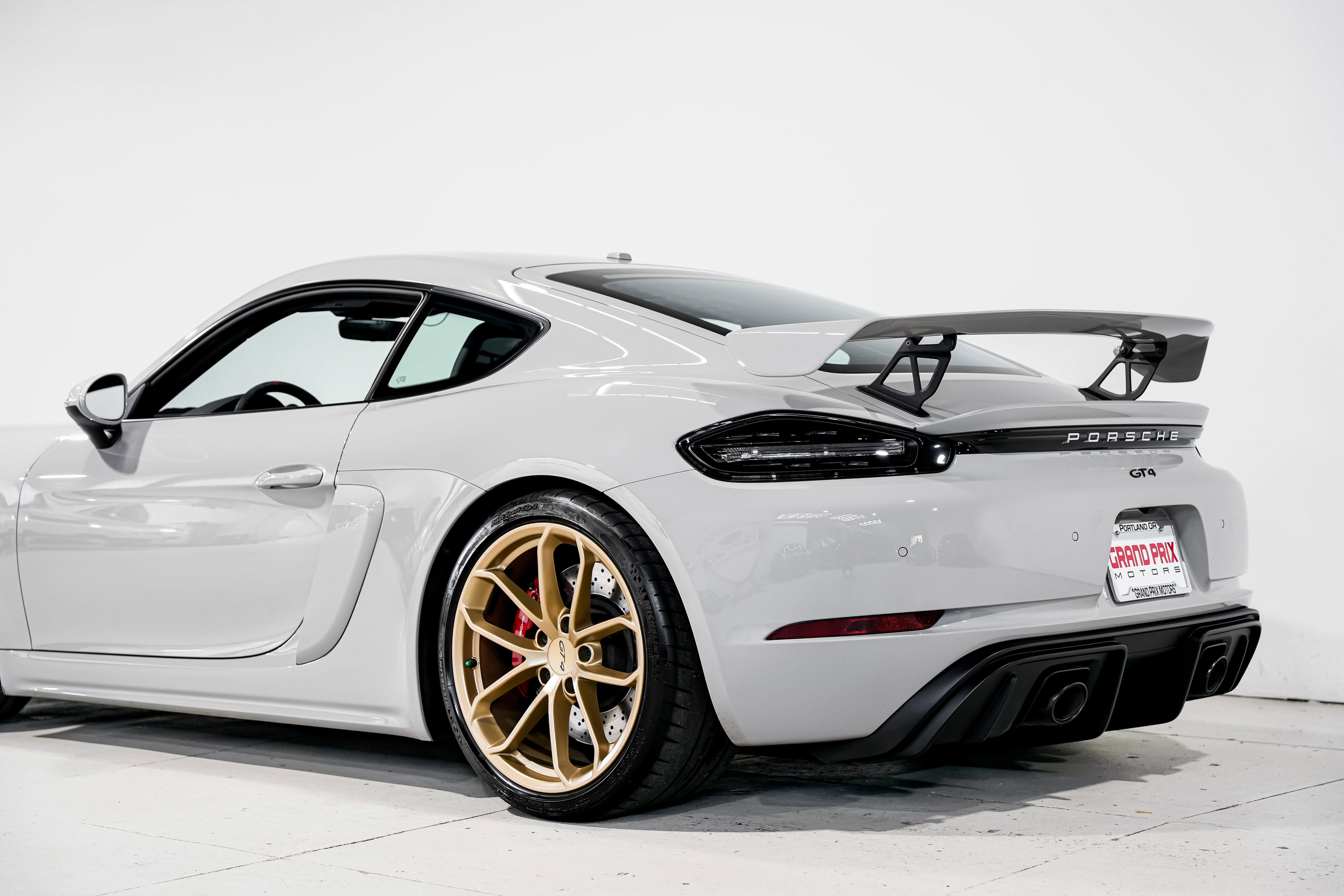 Used 2021 Porsche 718 Cayman GT4 image 33