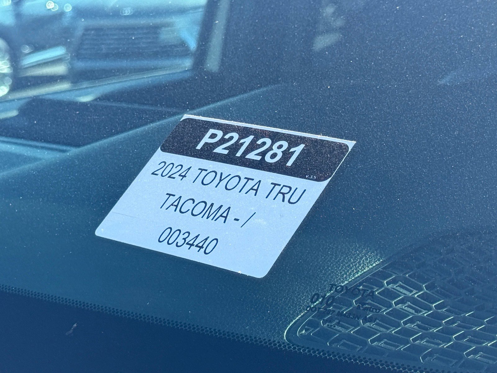 Used 2024 Toyota Tacoma SR RWD image 30