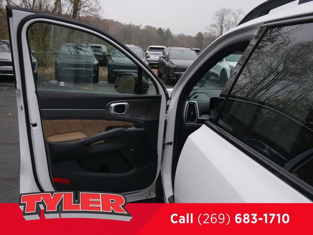 Used 2025 Kia Sorento SX Prestige w/ Olive Brown Leather Package image 22