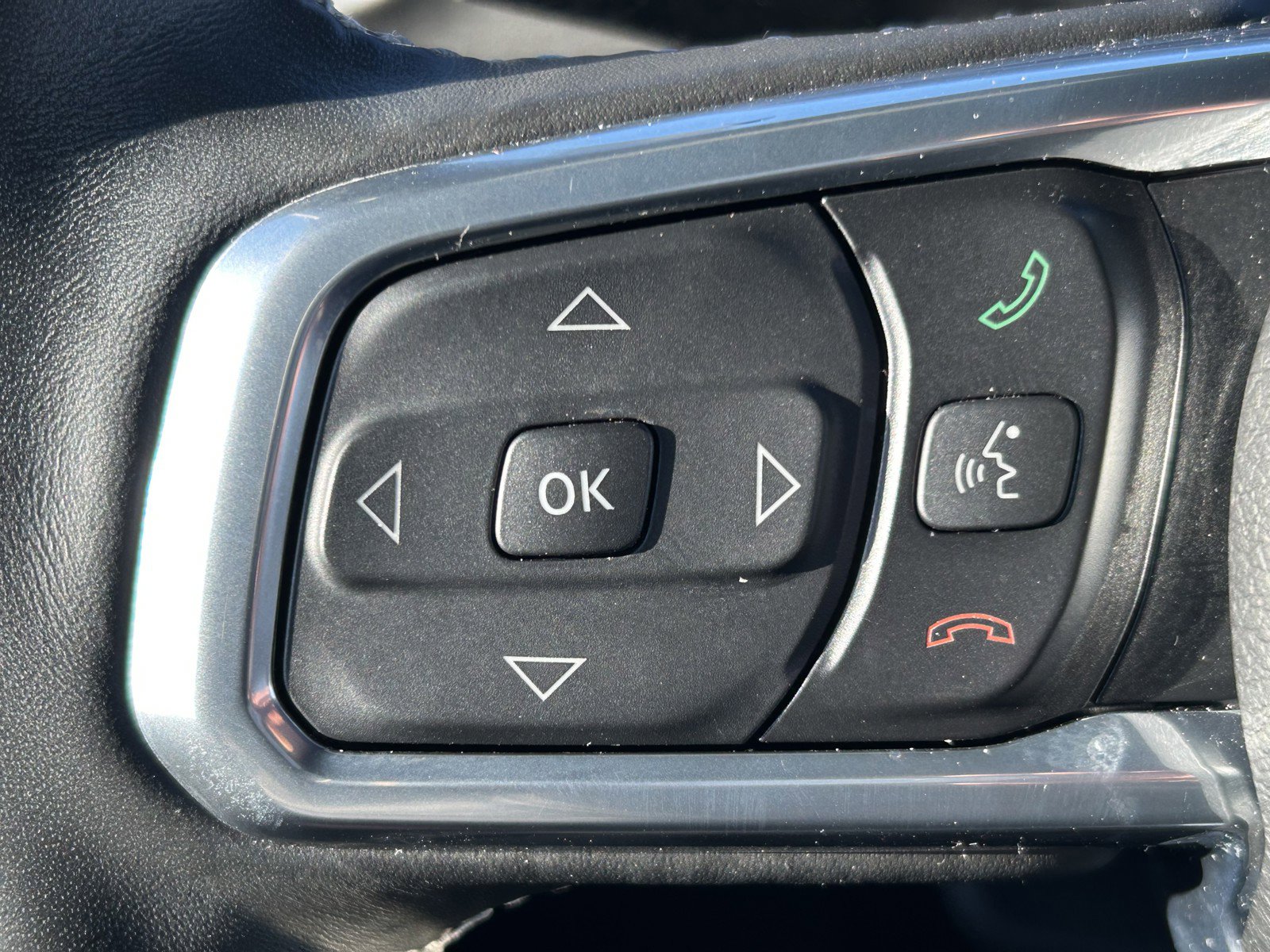 Used 2022 Jeep Wrangler Unlimited Sahara w/ Cold Weather Group image 21