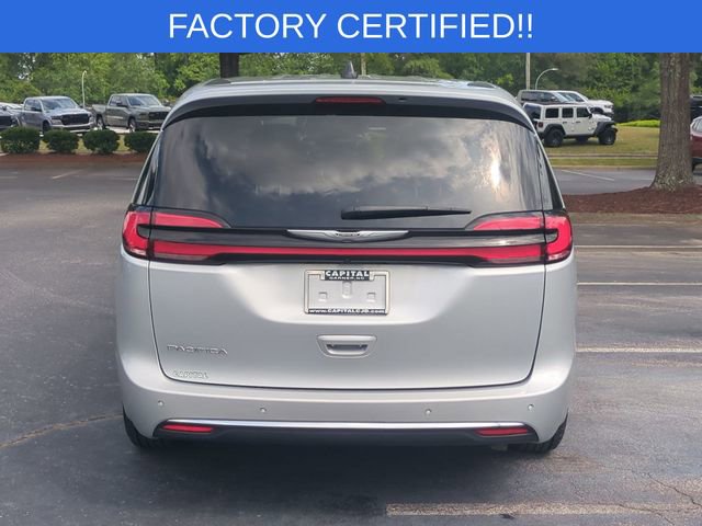 Certified 2023 Chrysler Pacifica Touring-L FWD image 4