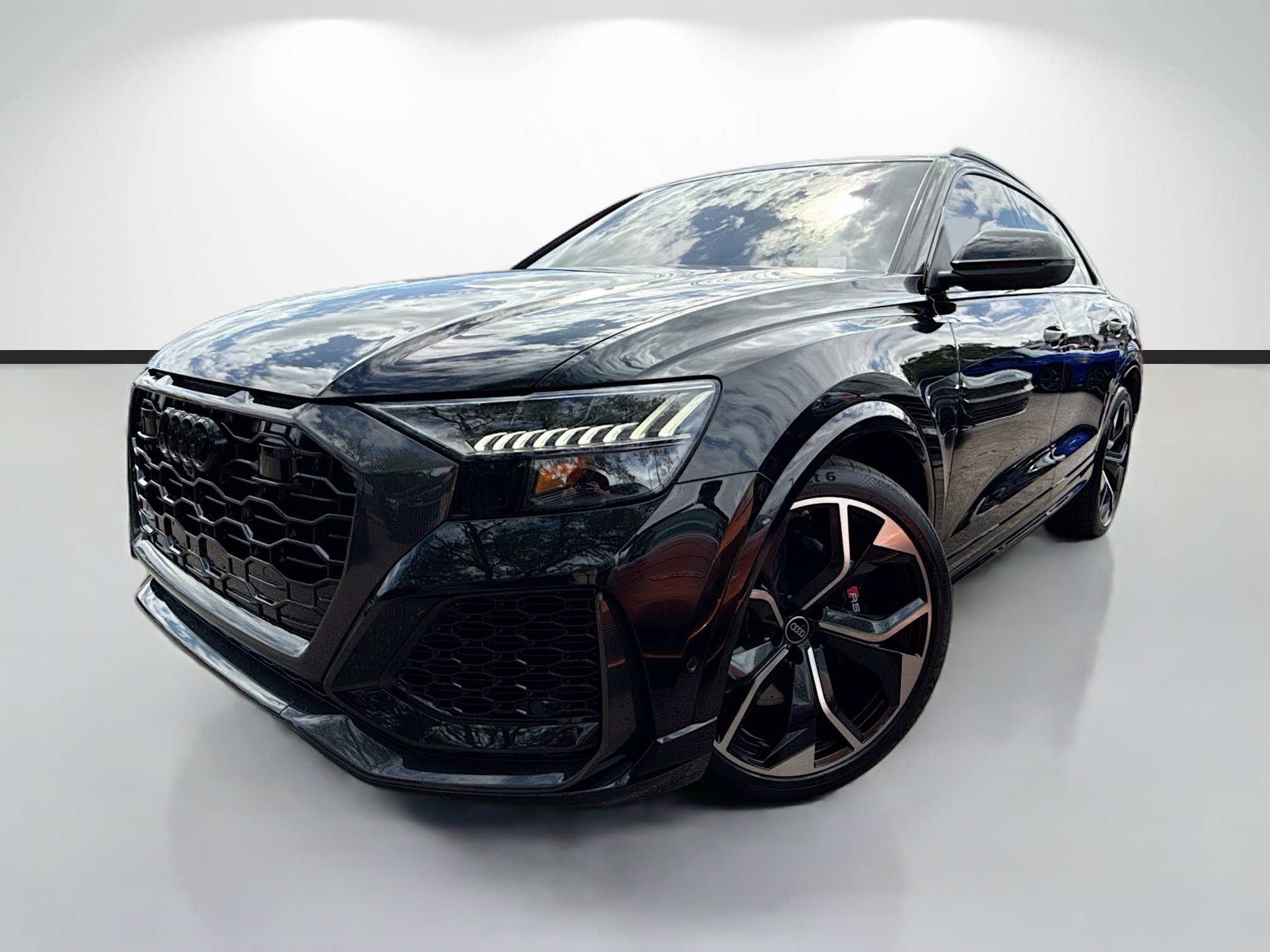 Used 2023 Audi RS Q8 image 1