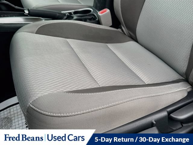 Used 2019 Toyota Corolla LE w/ Carpet Mat Package (TMS) FWD image 24