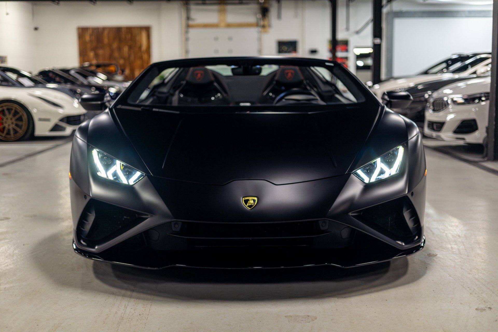 Used 2021 Lamborghini Huracan EVO RWD image 90