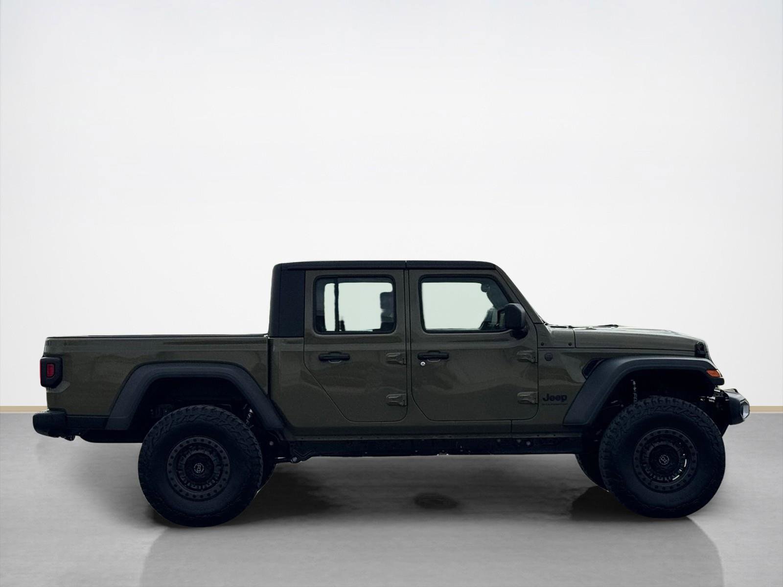 New 2026 Jeep Gladiator Sport image 8