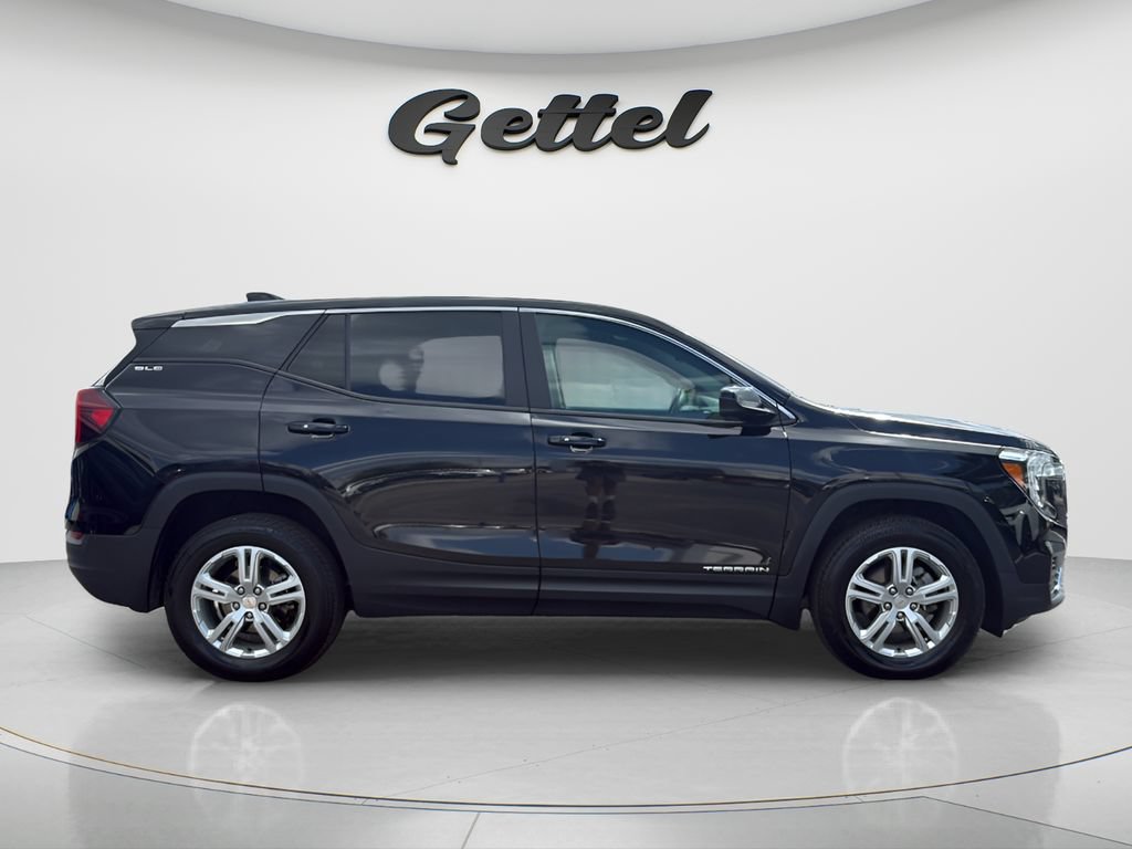 Used 2024 GMC Terrain SLE AWD/4WD image 4
