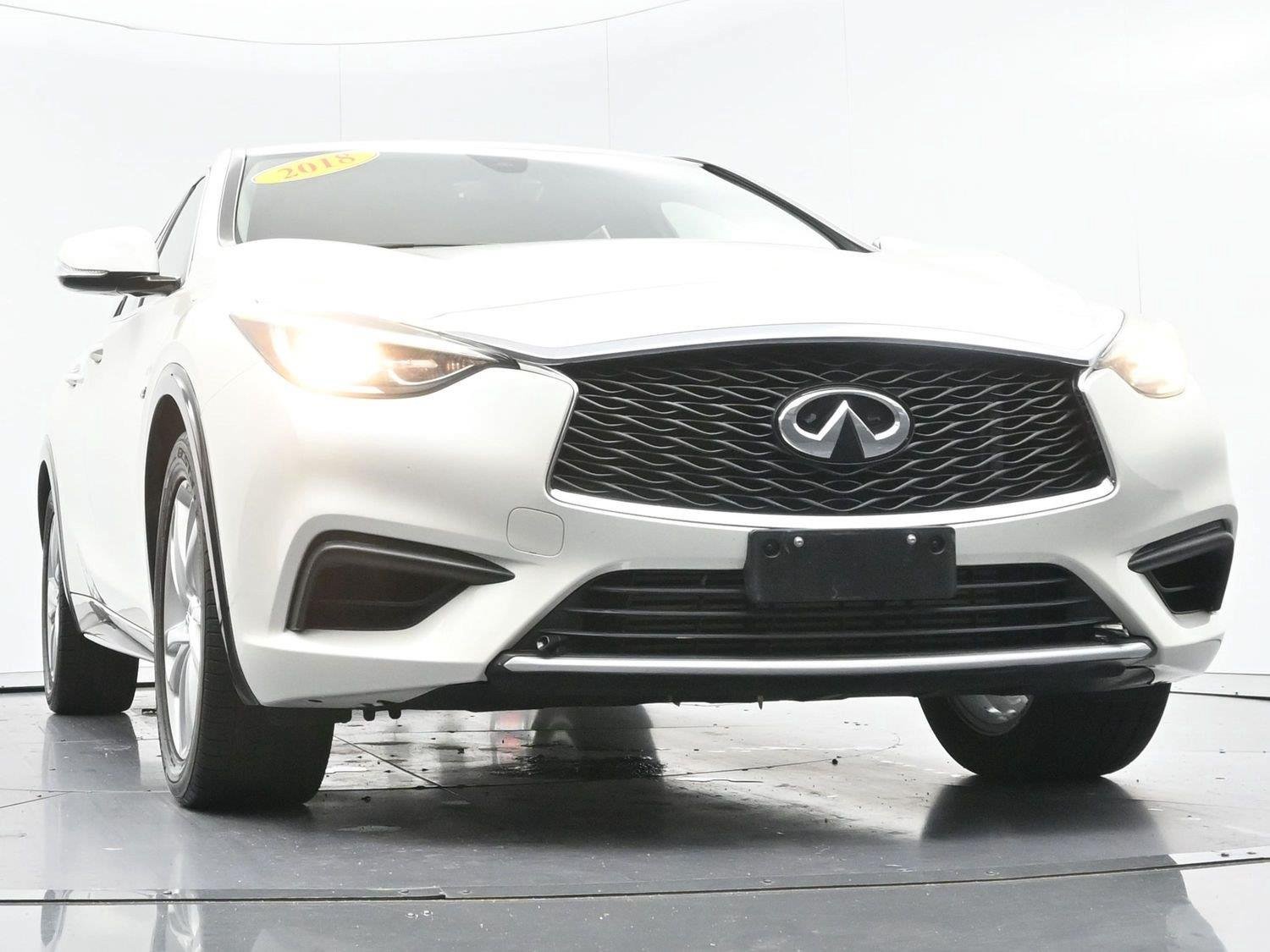 Used 2018 INFINITI QX30 FWD image 40