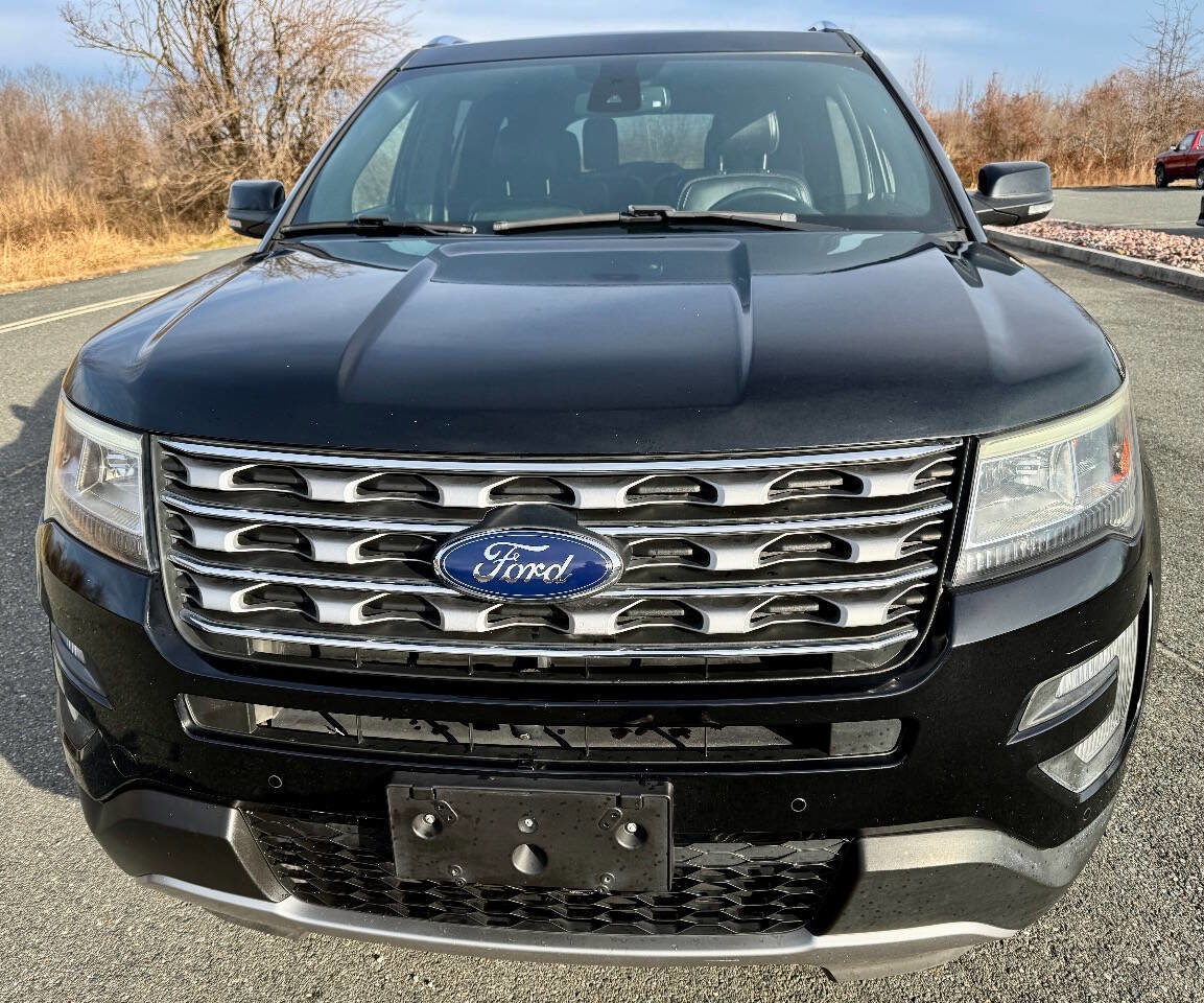 Used 2017 Ford Explorer Limited w/ Equipment Group 301A image 29