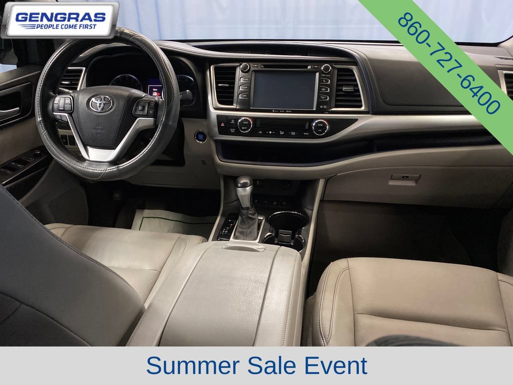 Used 2016 Toyota Highlander XLE w/ Protection Package #3 AWD/4WD image 39
