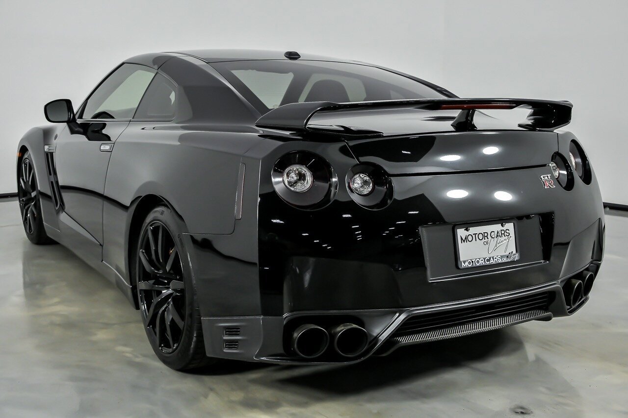 Used 2013 Nissan GT-R Premium AWD/4WD image 10