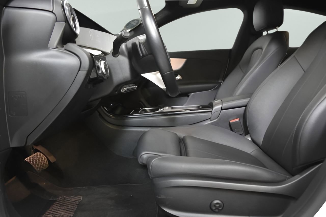 Used 2025 Mercedes-Benz CLA 250 image 16