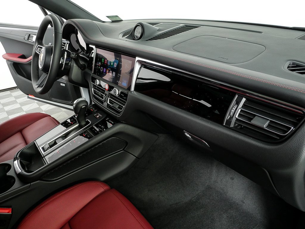 New 2026 Porsche Macan S image 25