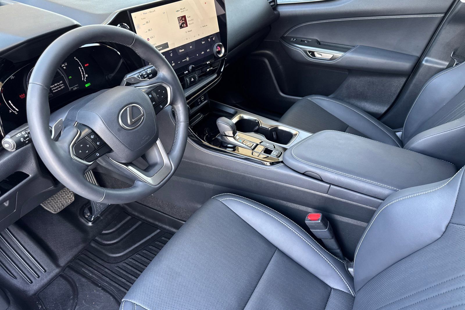 Certified 2025 Lexus NX 350h AWD w/ Cold Area Package image 11