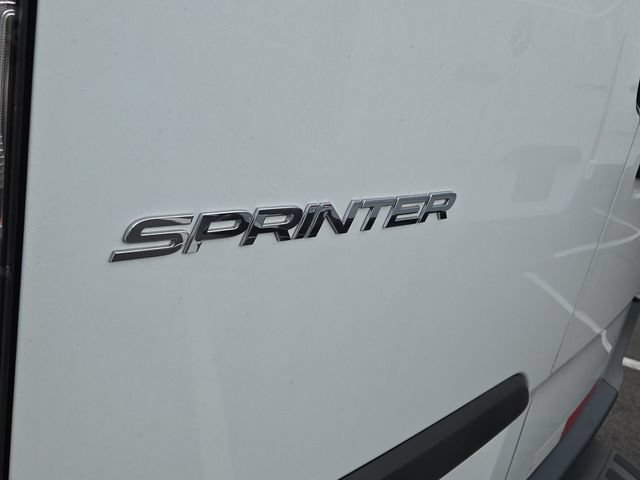Used 2022 Mercedes-Benz Sprinter 2500 image 31