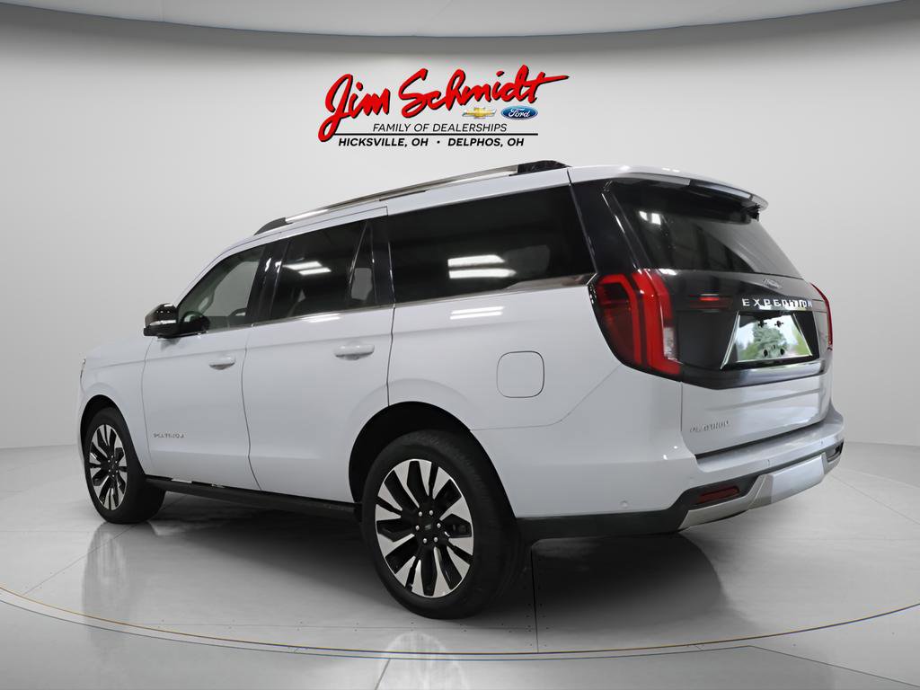 Used 2025 Ford Expedition Platinum w/ Driver's Package AWD/4WD image 4
