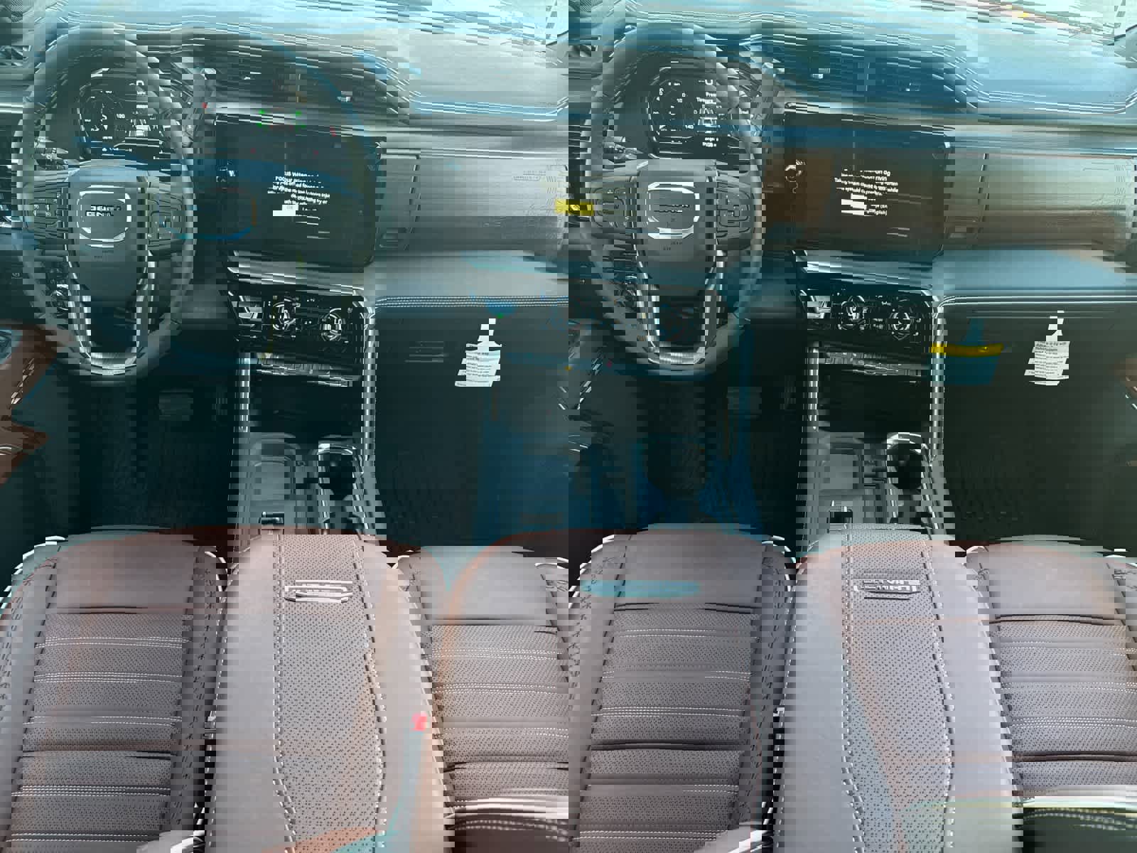 New 2025 GMC Sierra 2500 Denali Ultimate image 12