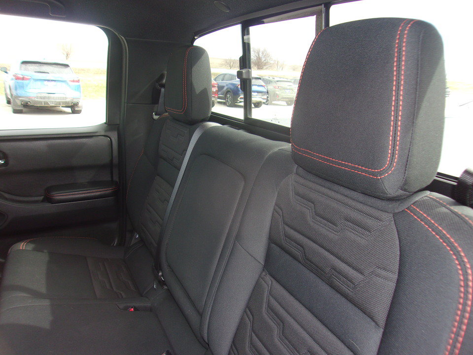Used 2025 Nissan Frontier PRO-4X AWD/4WD image 20