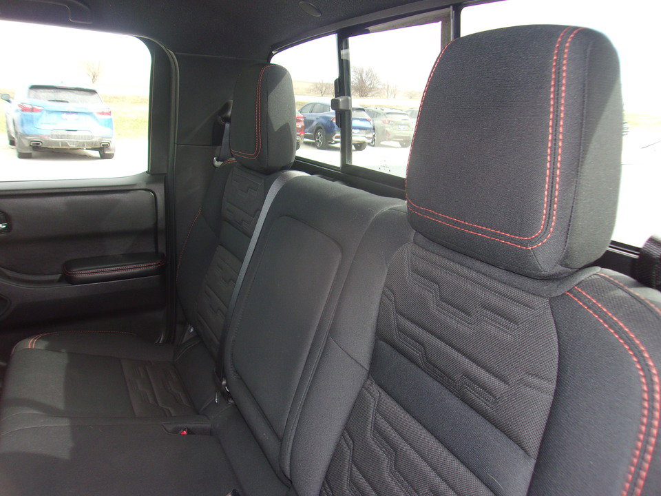 Used 2025 Nissan Frontier PRO-4X image 20
