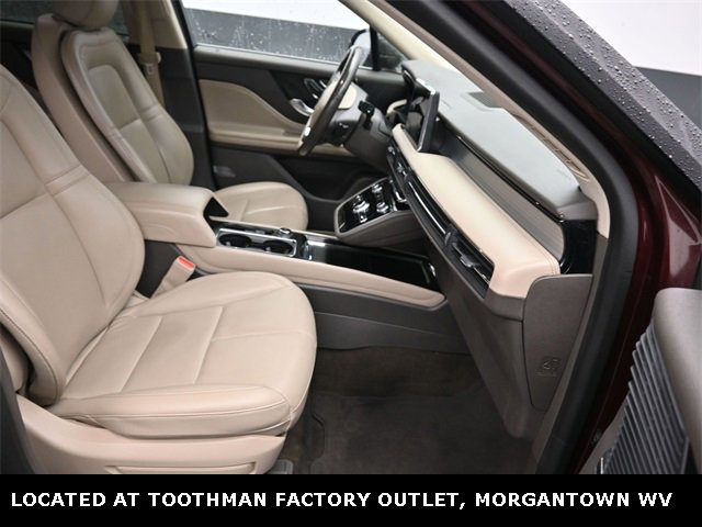 Used 2021 Lincoln Corsair AWD w/ Equipment Group 101A image 11