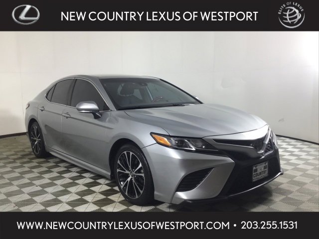 Used 2019 Toyota Camry SE w/ Convenience Package