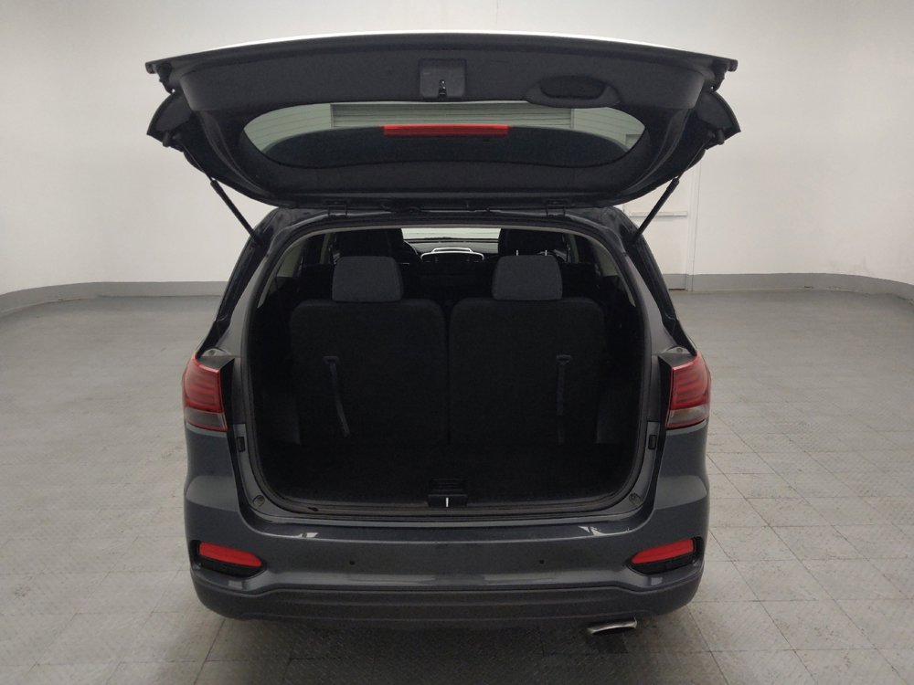 Used 2019 Kia Sorento S FWD image 29
