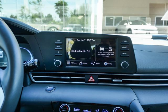 Certified 2025 Hyundai Elantra Sport image 15