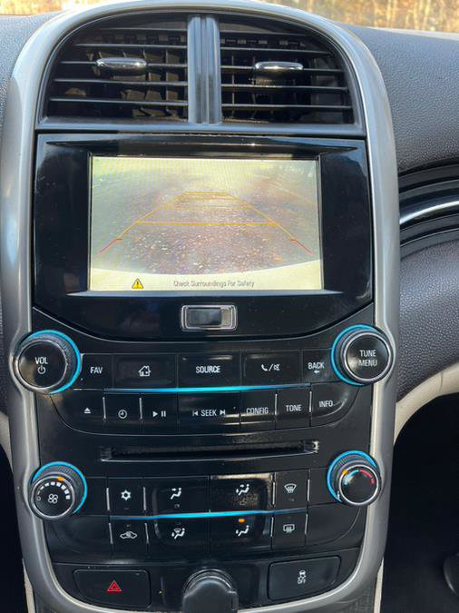 Used 2016 Chevrolet Malibu LT image 29