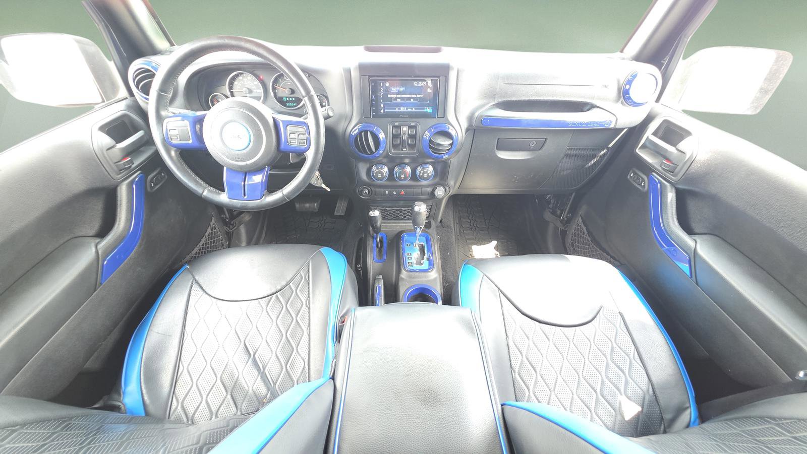 Used 2015 Jeep Wrangler Unlimited Sport w/ Quick Order Package 24S image 10