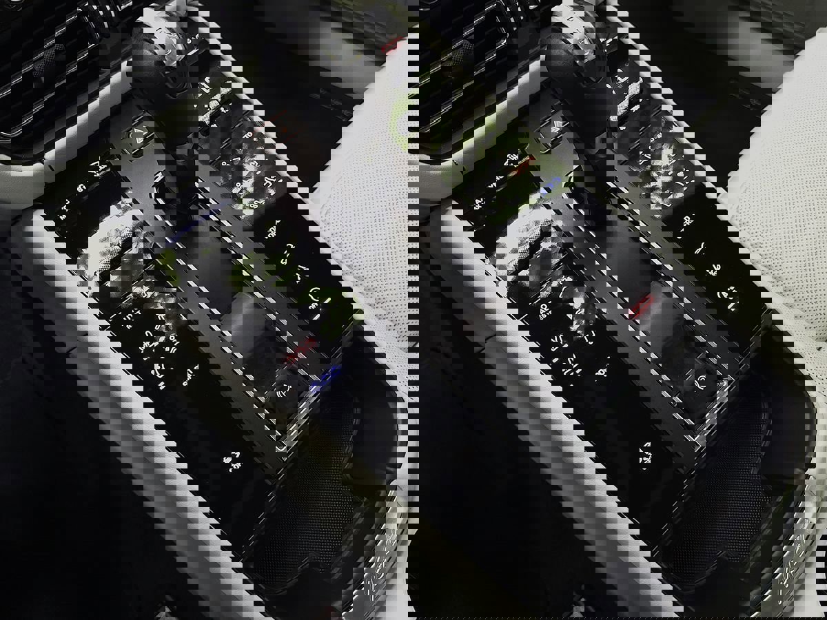 Used 2023 Porsche Macan image 52