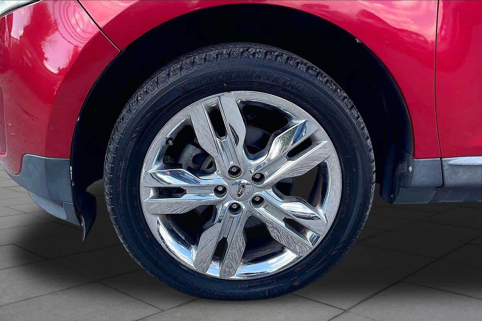 Used 2011 Ford Edge Limited w/ 302A Rapid Spec Order Code FWD image 10