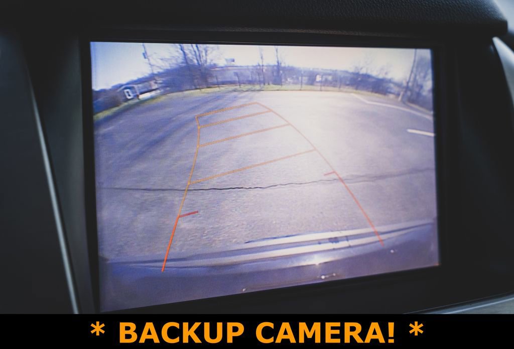 Used 2018 GMC Yukon XL SLT w/ Open Road Package image 4