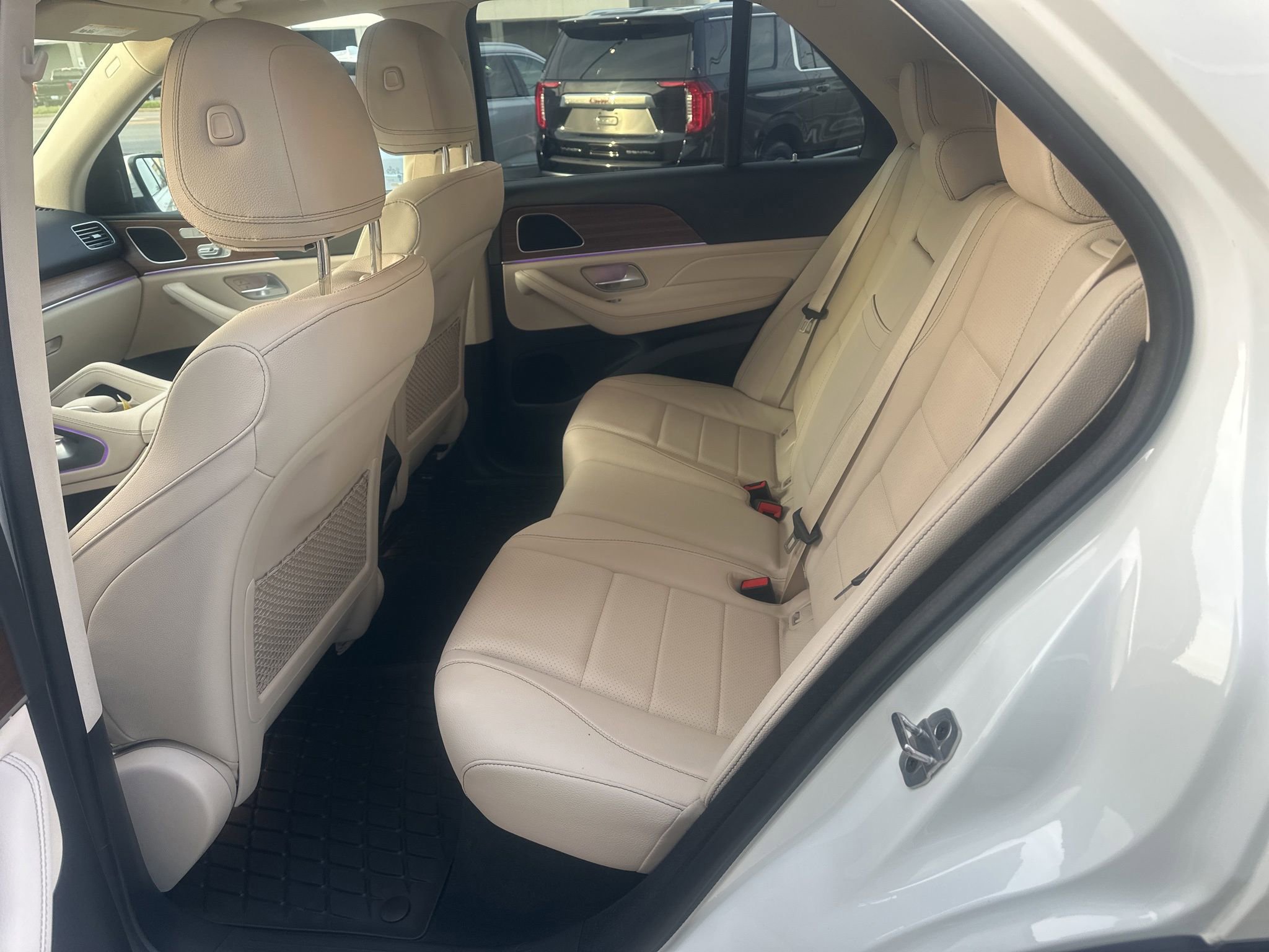 Used 2025 Mercedes-Benz GLE 350 4MATIC image 17