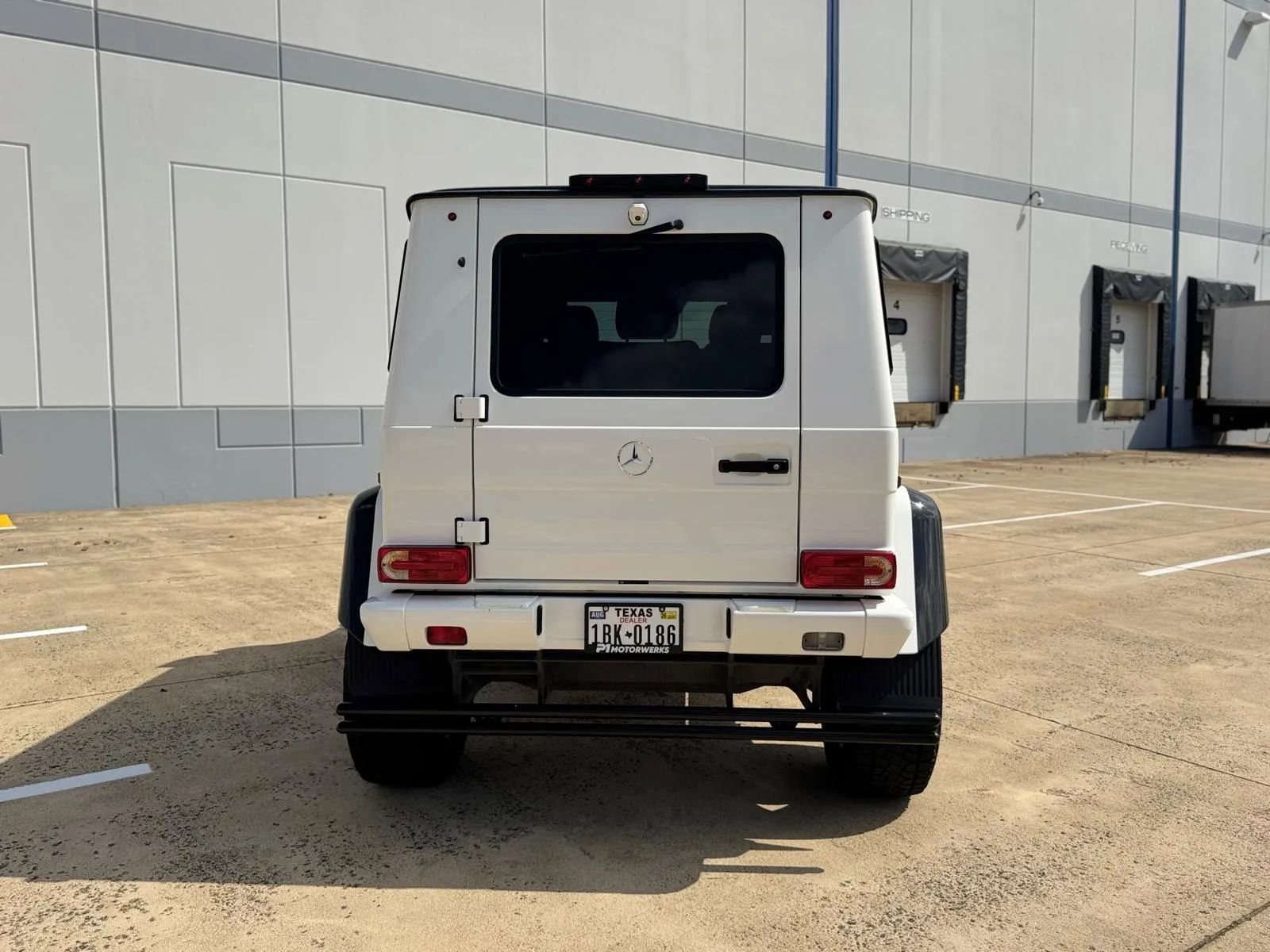 Used 2018 Mercedes-Benz G 550 Squared image 9