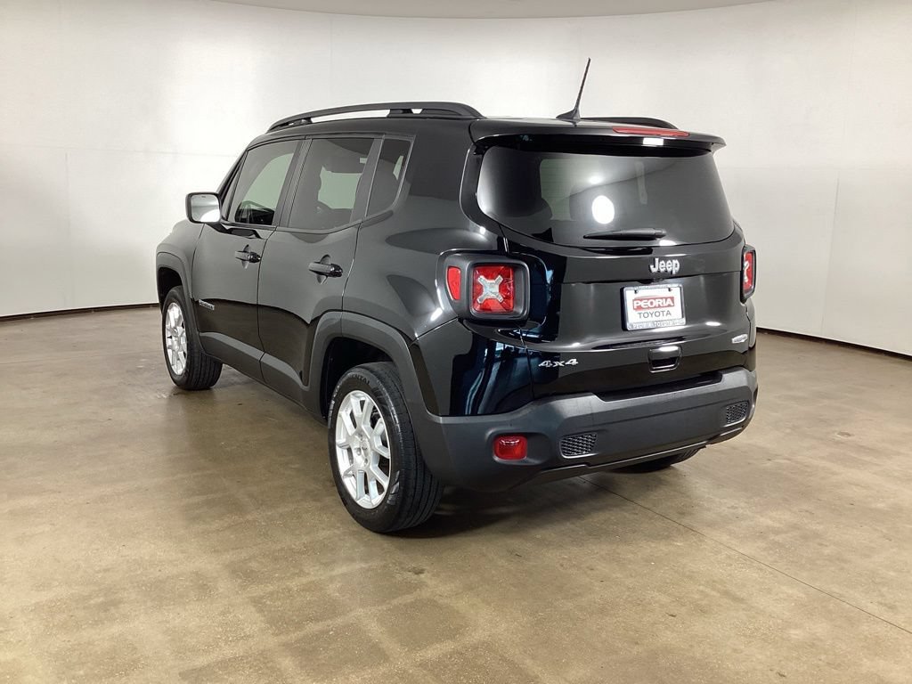 Used 2022 Jeep Renegade Latitude AWD/4WD image 9