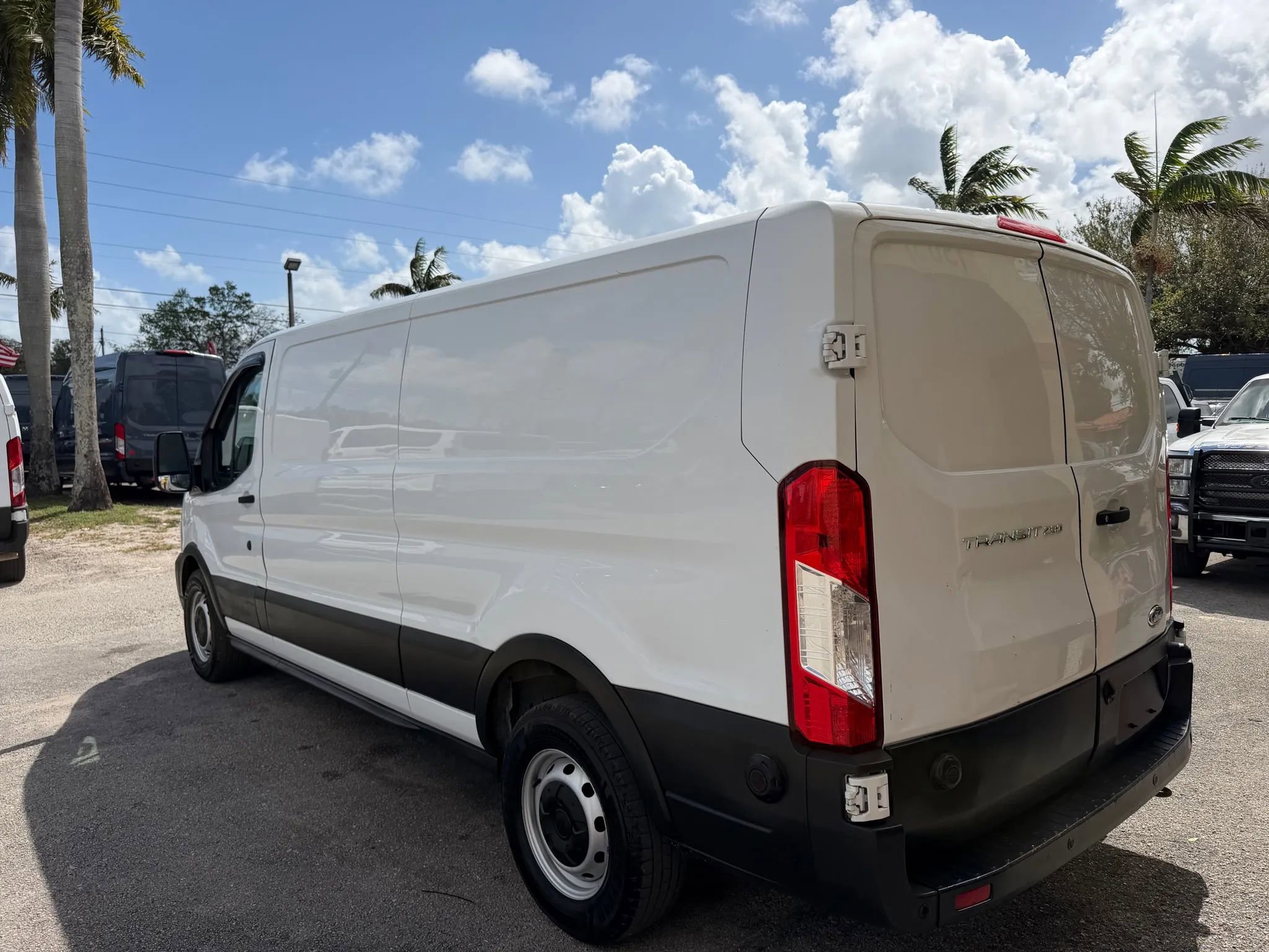 Used 2020 Ford Transit 250 Low Roof w/ Upfitter Package RWD image 3