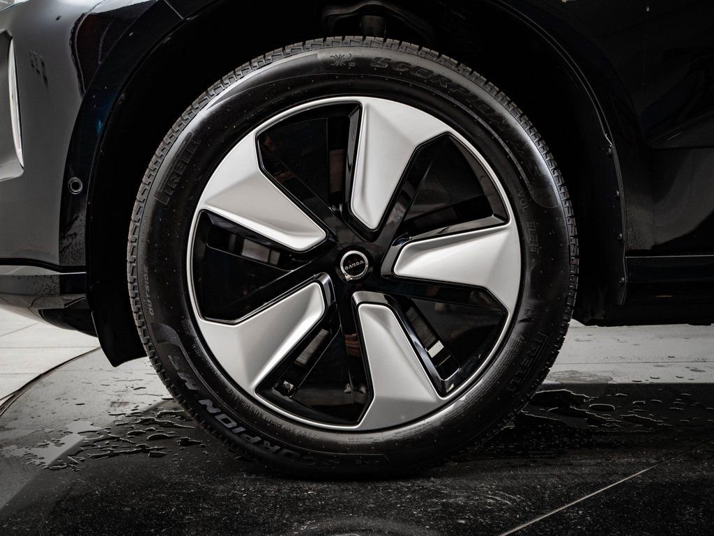 Used 2025 Volvo EX90 Plus AWD/4WD image 13