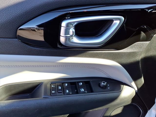 Used 2023 Jeep Compass Limited image 11