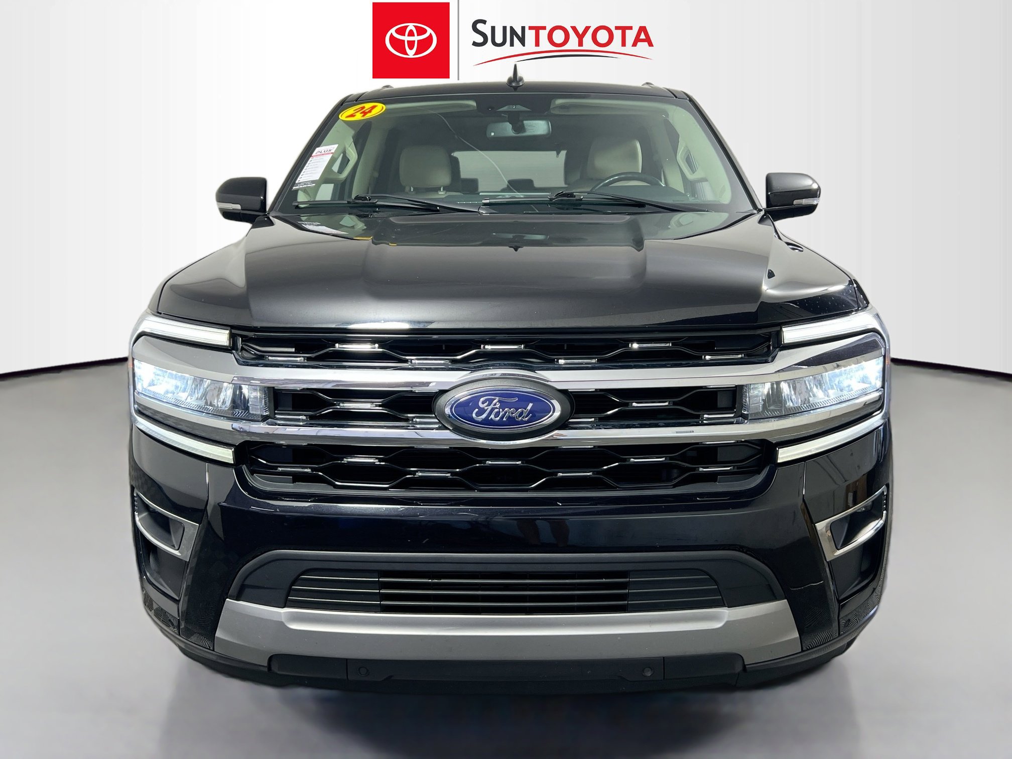 Used 2024 Ford Expedition Limited AWD/4WD image 10