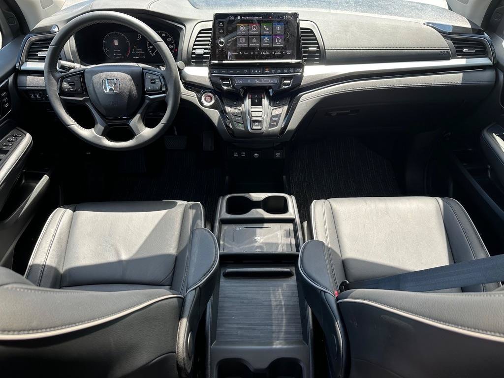 Used 2025 Honda Odyssey Touring image 14