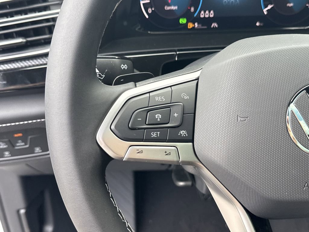 New 2025 Volkswagen Atlas Cross Sport SEL image 27